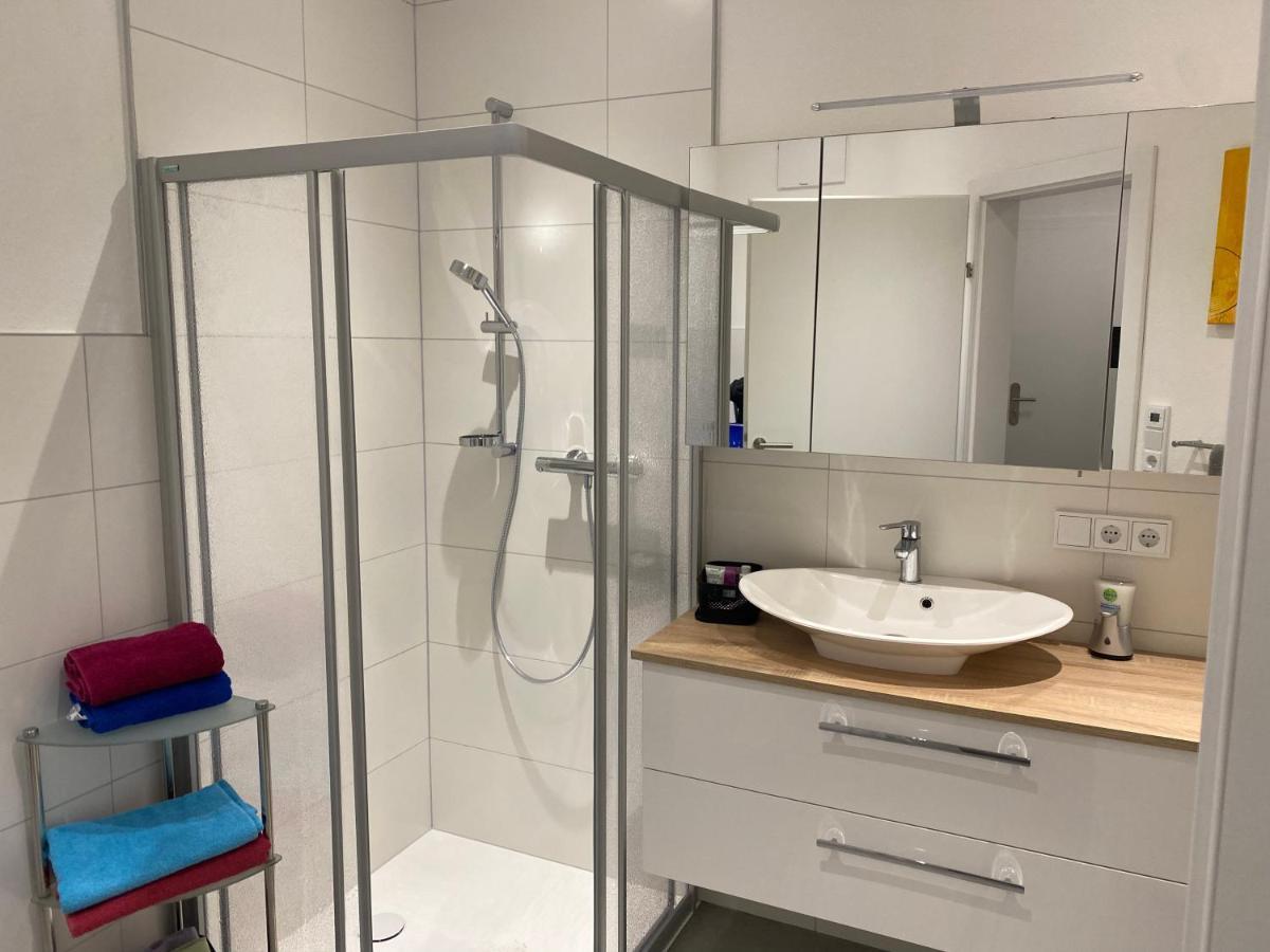 Wohnung City Nord Mit Balkon Herzogsdorf Екстериор снимка