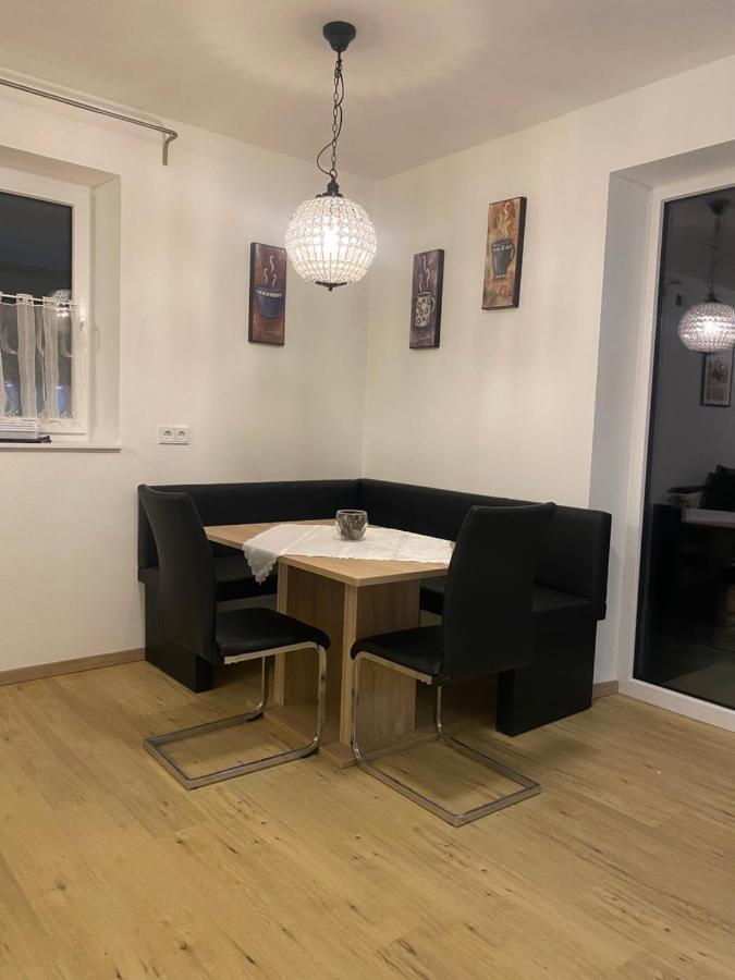 Wohnung City Nord Mit Balkon Herzogsdorf Екстериор снимка