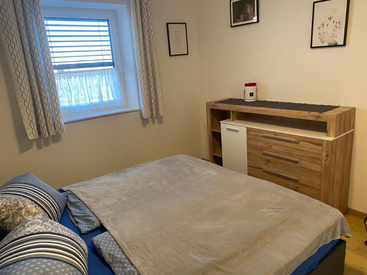 Wohnung City Nord Mit Balkon Herzogsdorf Екстериор снимка